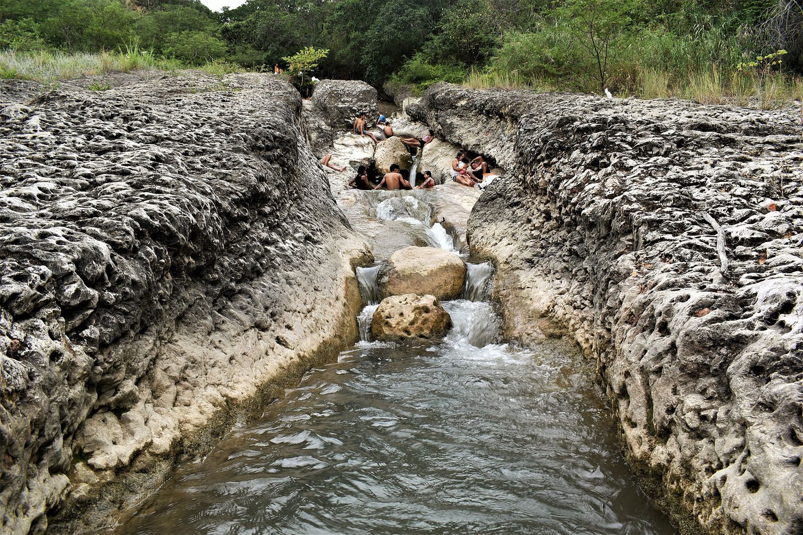 Tinajas de Bagua Grande y de Cumba: pozas de agua turquesa